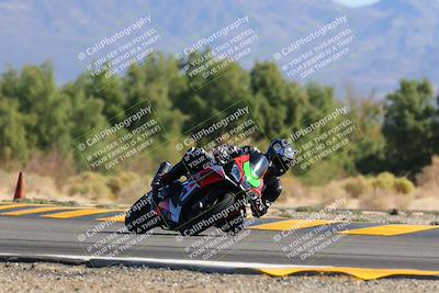 media/Nov-06-2022-SoCal Trackdays (Sun) [[208d2ccc26]]/Turn 7 Set 2 (1050am)/